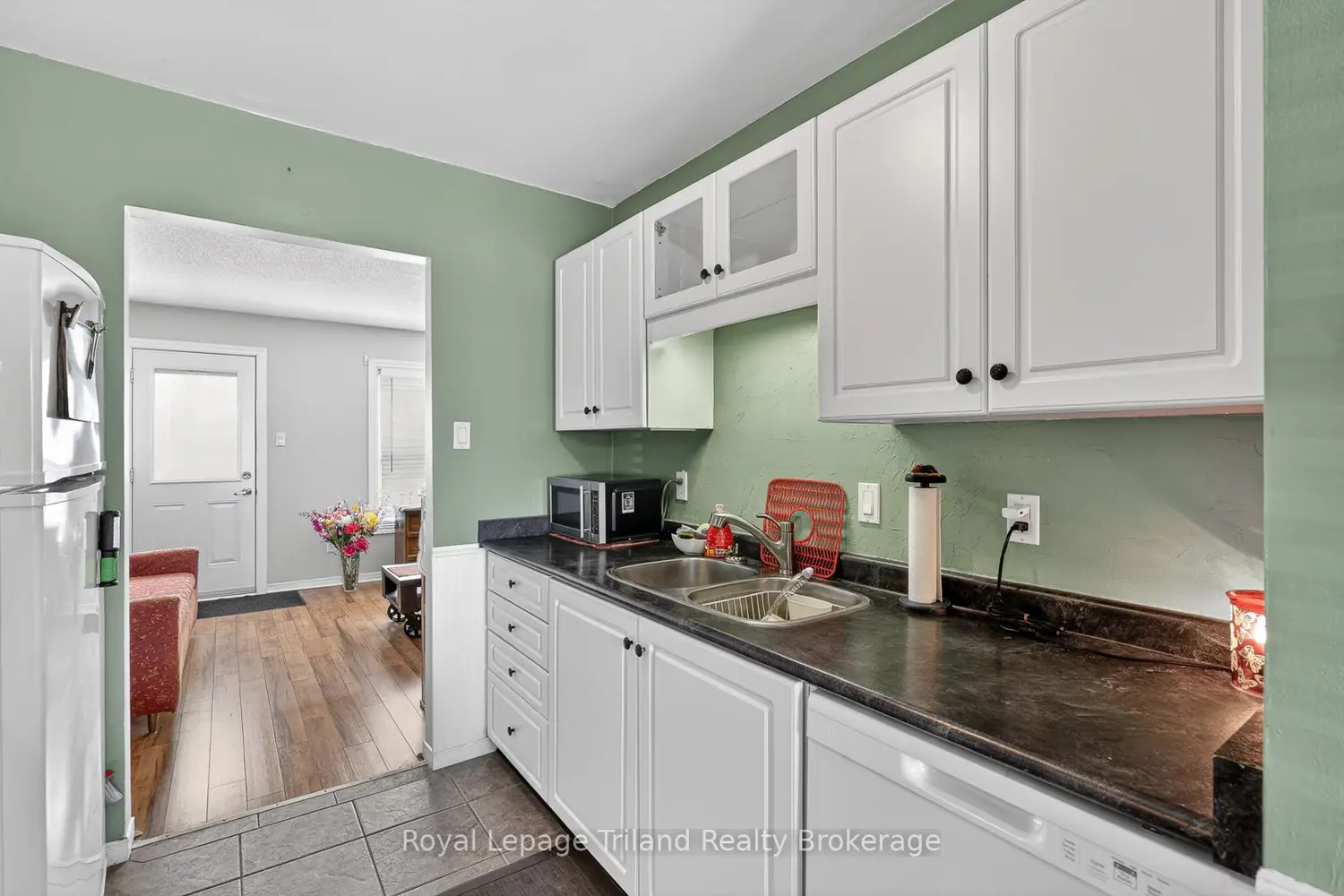 Additional image 4 of 1135 Nellis Street 11
