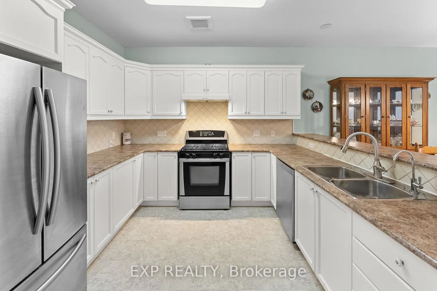 Additional image 6 of 4324 Beverley Crescent
