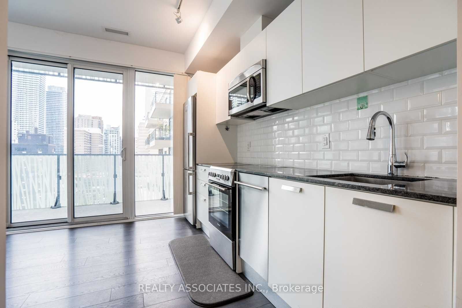 Additional image 3 of 1304-42 Charles Street E, Toronto, ON, M4Y 1T4