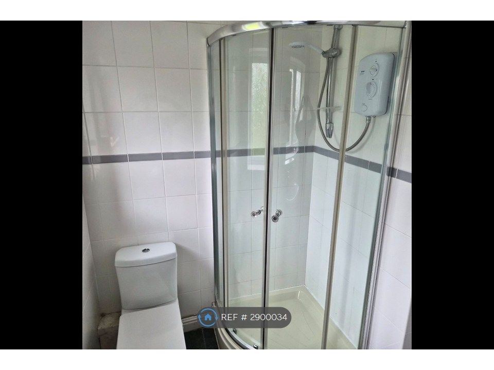 Additional image 2 of 4 bed detached house to rentHinckley Road, Nuneaton CV11