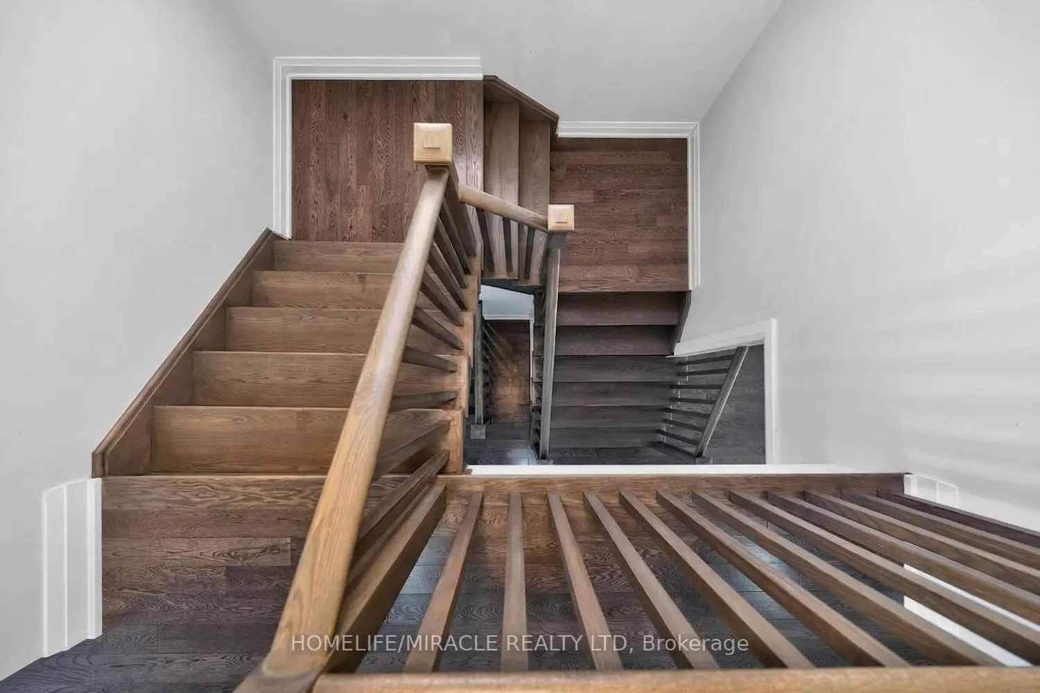 Additional image 12 of 1032 Edinburgh Drive