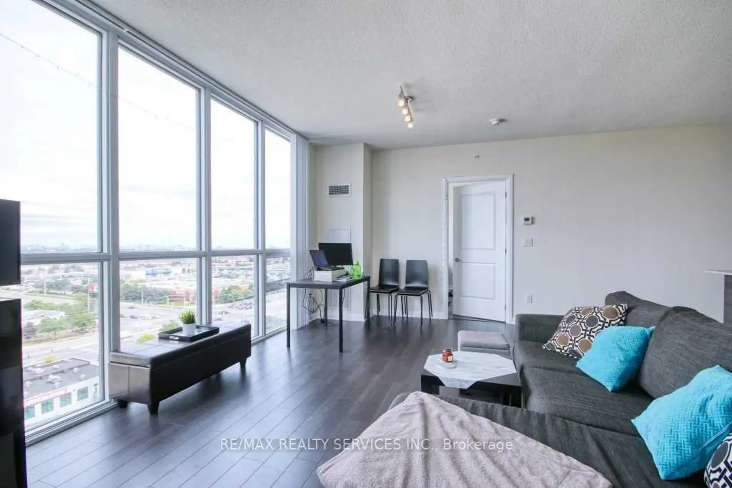 Additional image 10 of 5025 Four Springs Avenue 1202