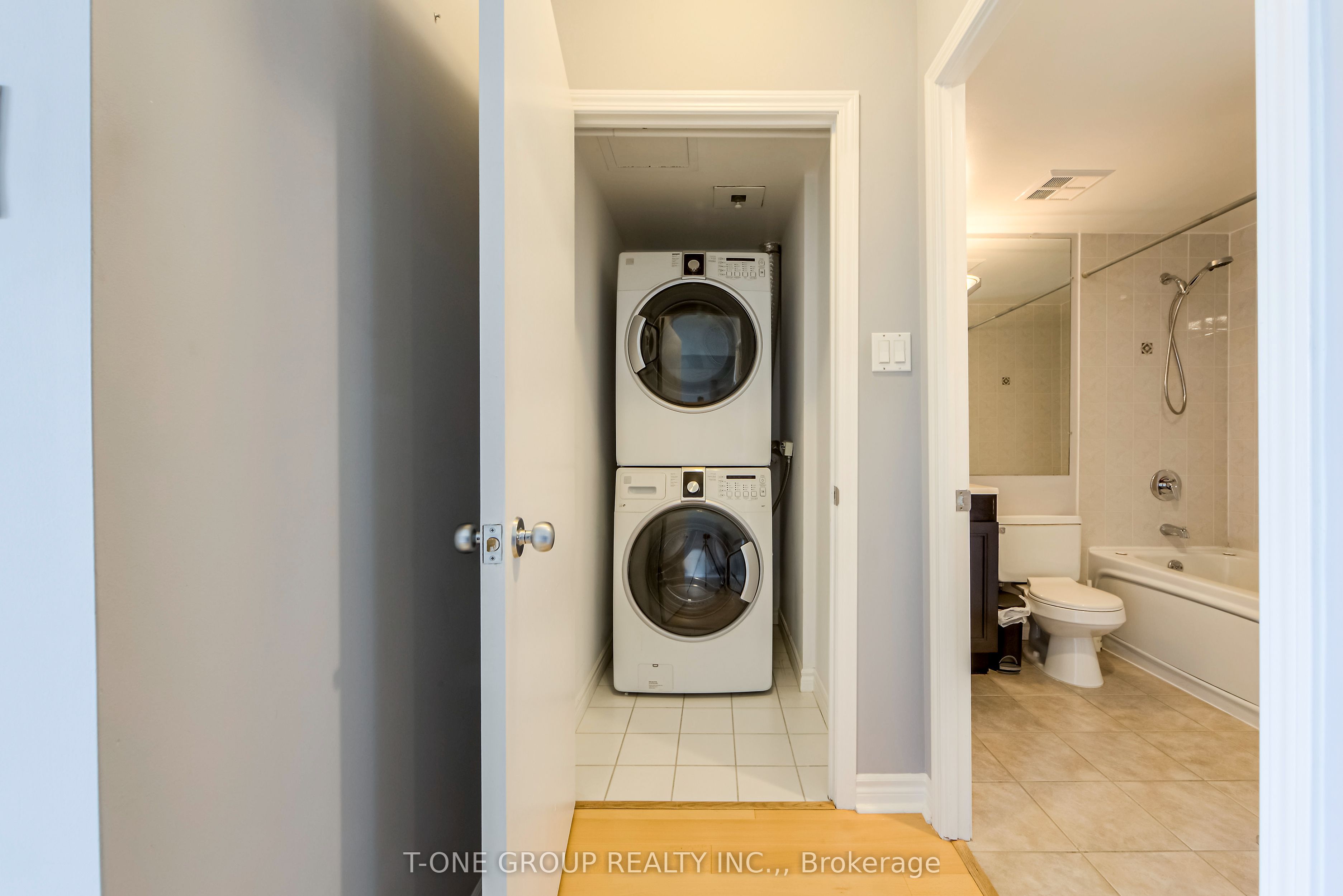 Additional image 5 of 1031-600 Queens Quay W, Toronto, ON, M5V 3M3