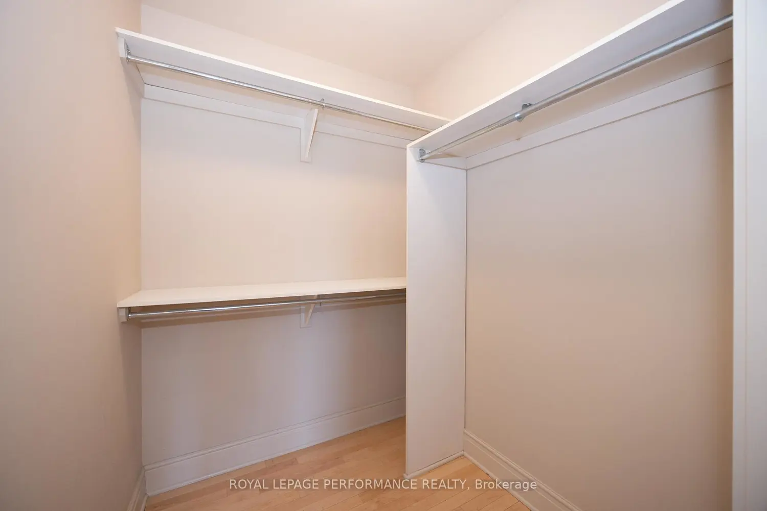 Additional image 8 of 95 Bronson Avenue 1006
