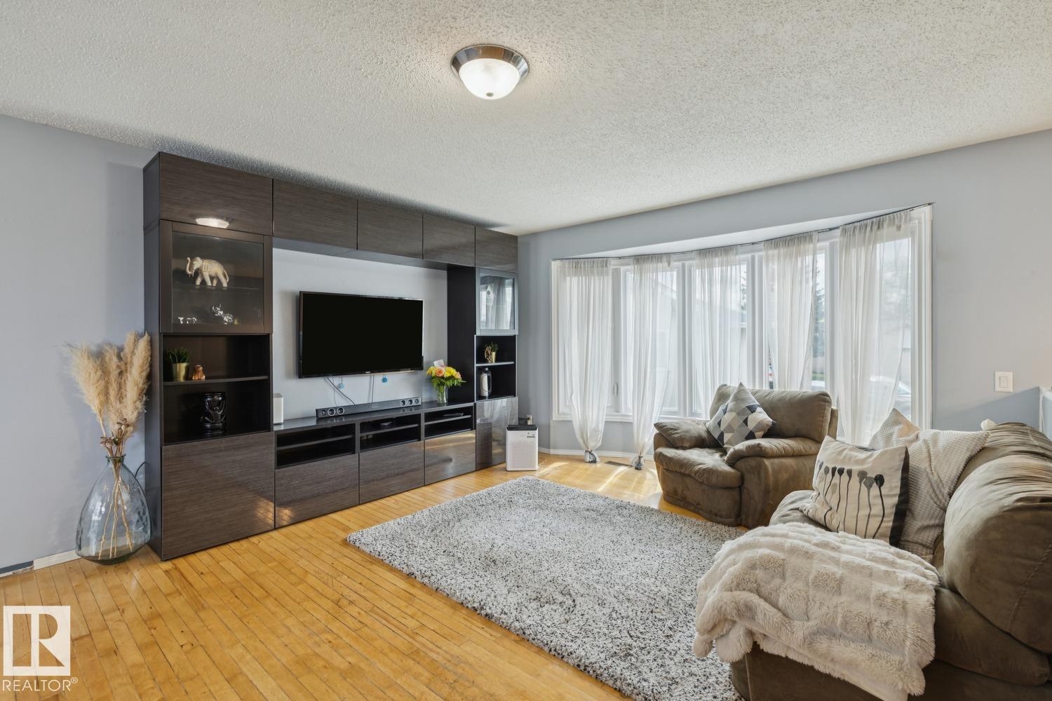 Additional image 6 of 1871 45 Street NW, Edmonton, AB, T6L2S6