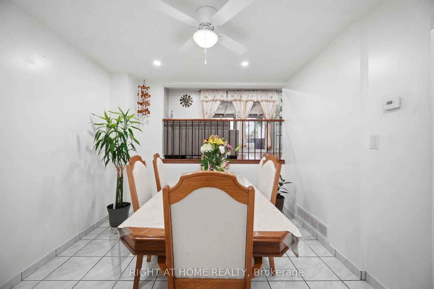 18 Mercedes Drive photo 5