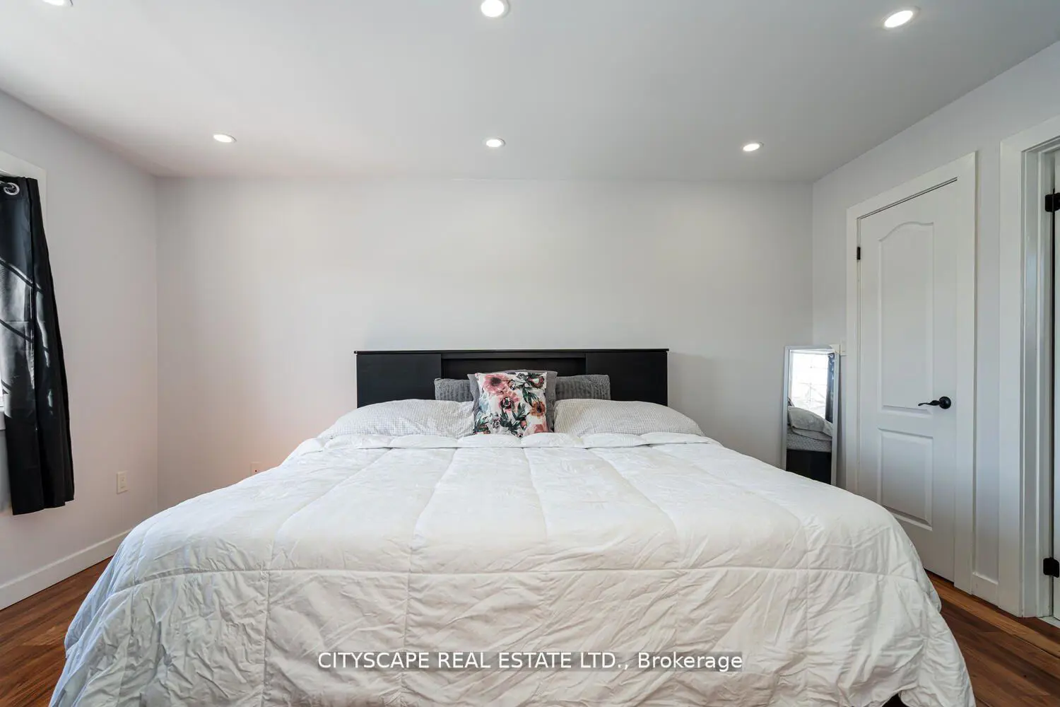 Additional image 13 of 5535 Glen Erin Drive 58