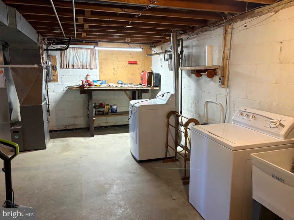 2302 N Alister Drive, Wilmington, DE 19808