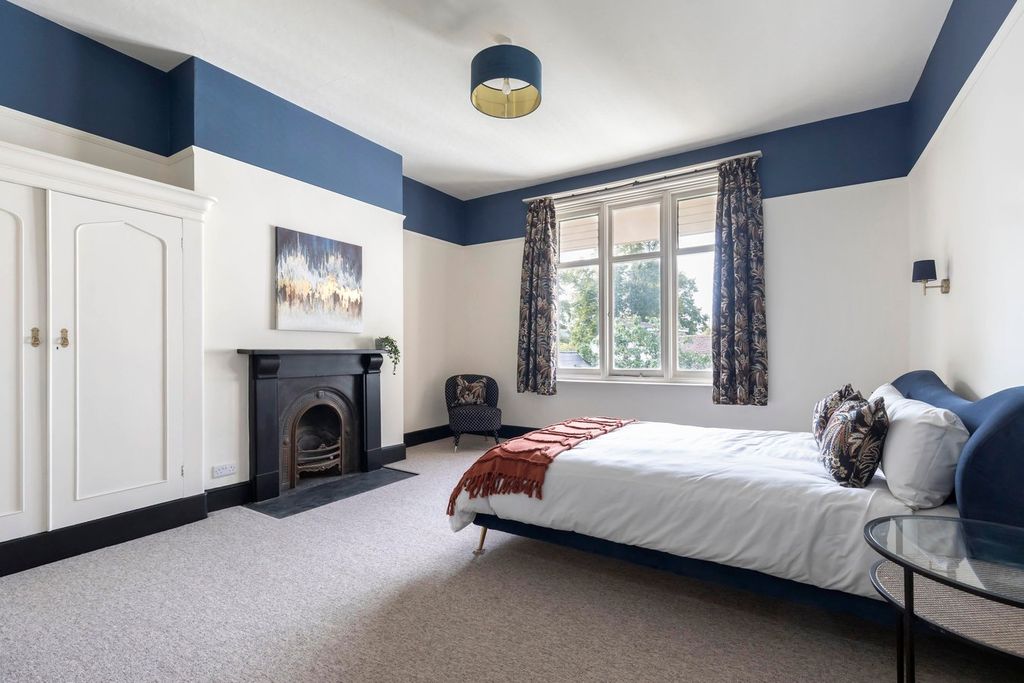 Additional image 13 of 7 bed detached house to rentLondon Road, Cheltenham GL52
