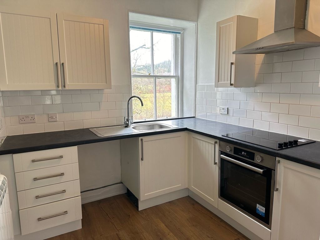 2 bed cottage to rentDunardy Rolling Bridge, Lock 11, Lochgilphead, Argyll & Bute PA31 photo 4