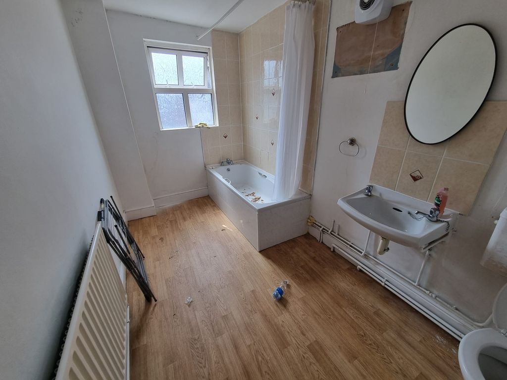 Additional image 7 of 2 bed terraced house to rentMoira Street, Leicester LE4