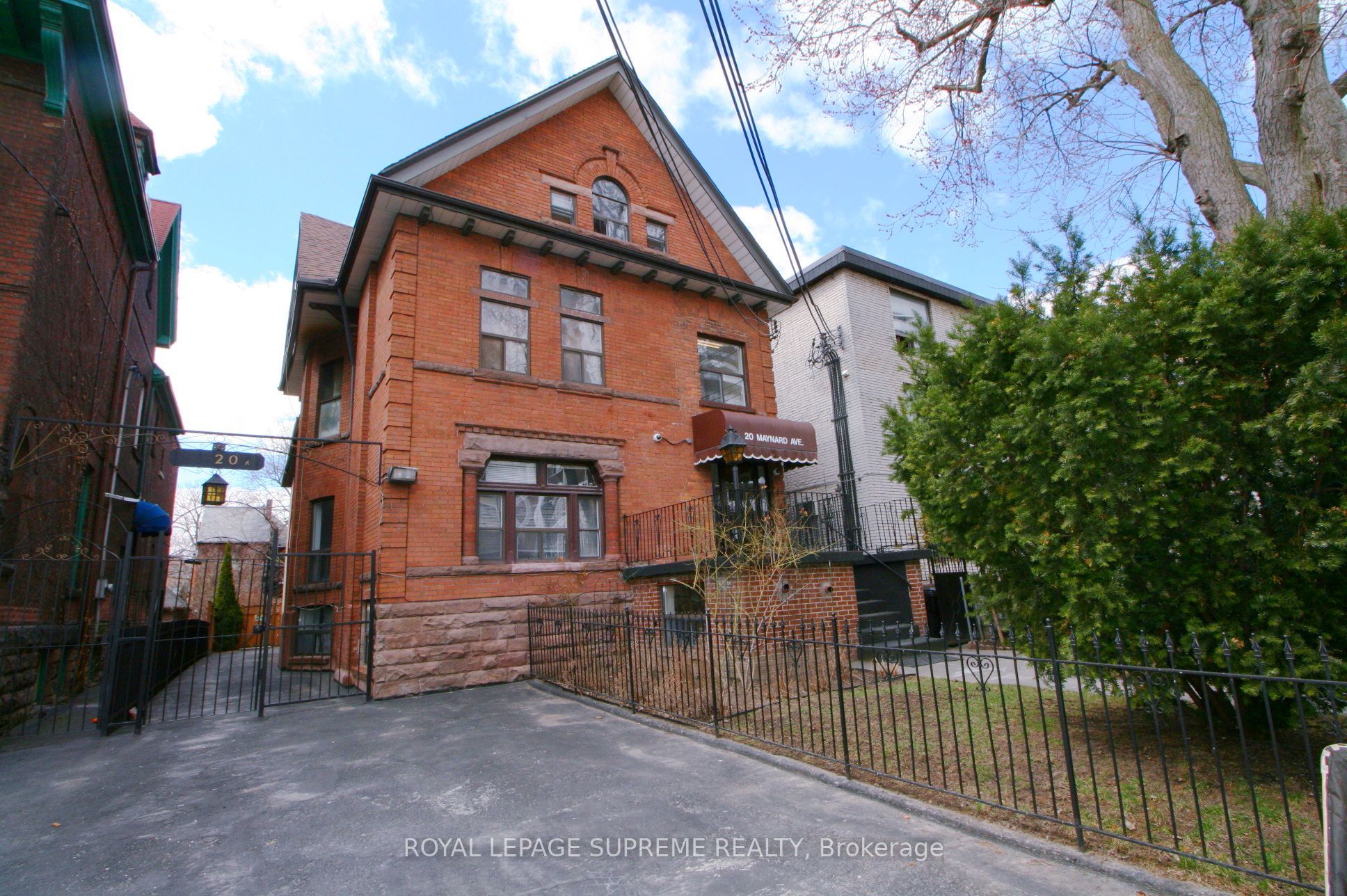 20 Maynard Avenue, Toronto, ON, M6K 2Z9