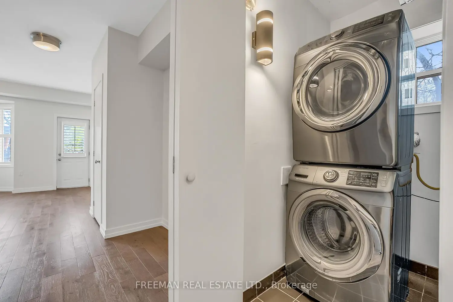 12 Arlington Avenue photo 5