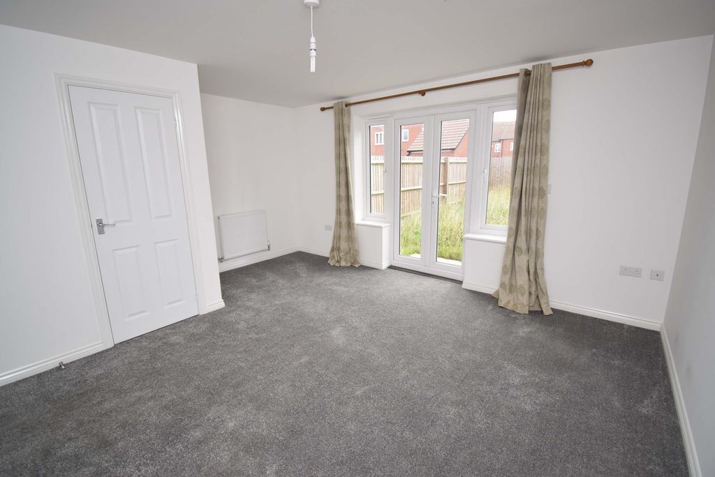Additional image 4 of 3 bed semi-detached house to rentDominion Court, Newport NP19