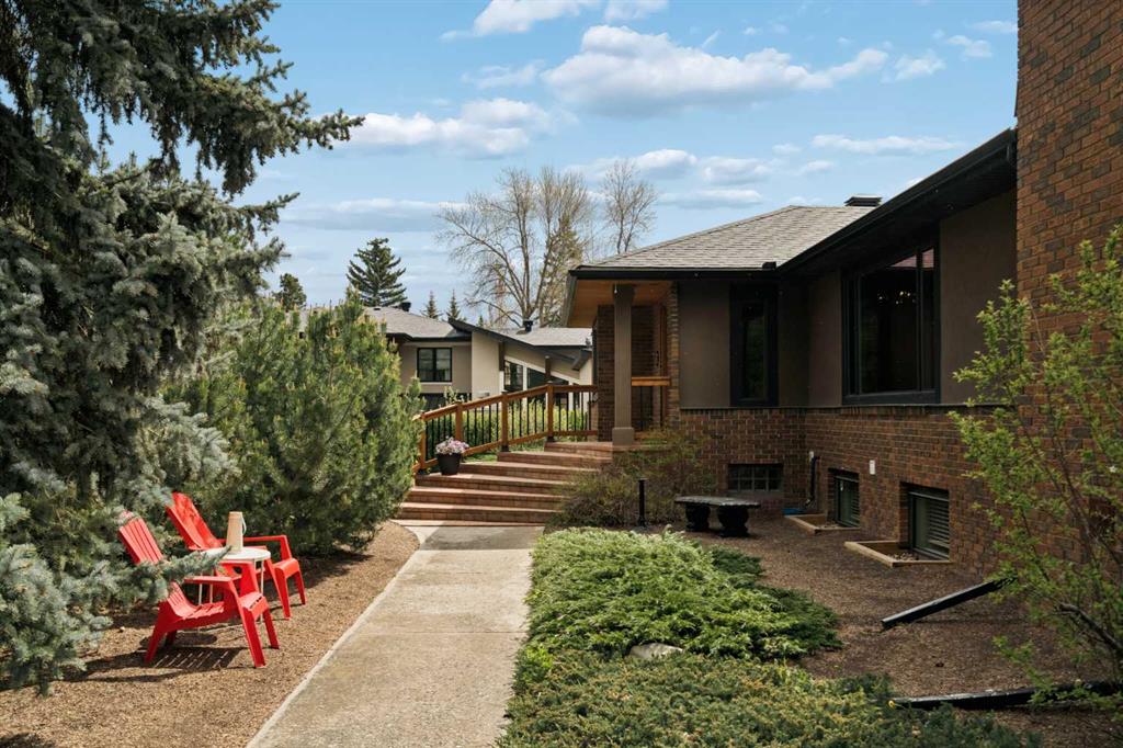 Additional image 5 of 1109 Council Way SW, Calgary, AB, T2T 1X5
