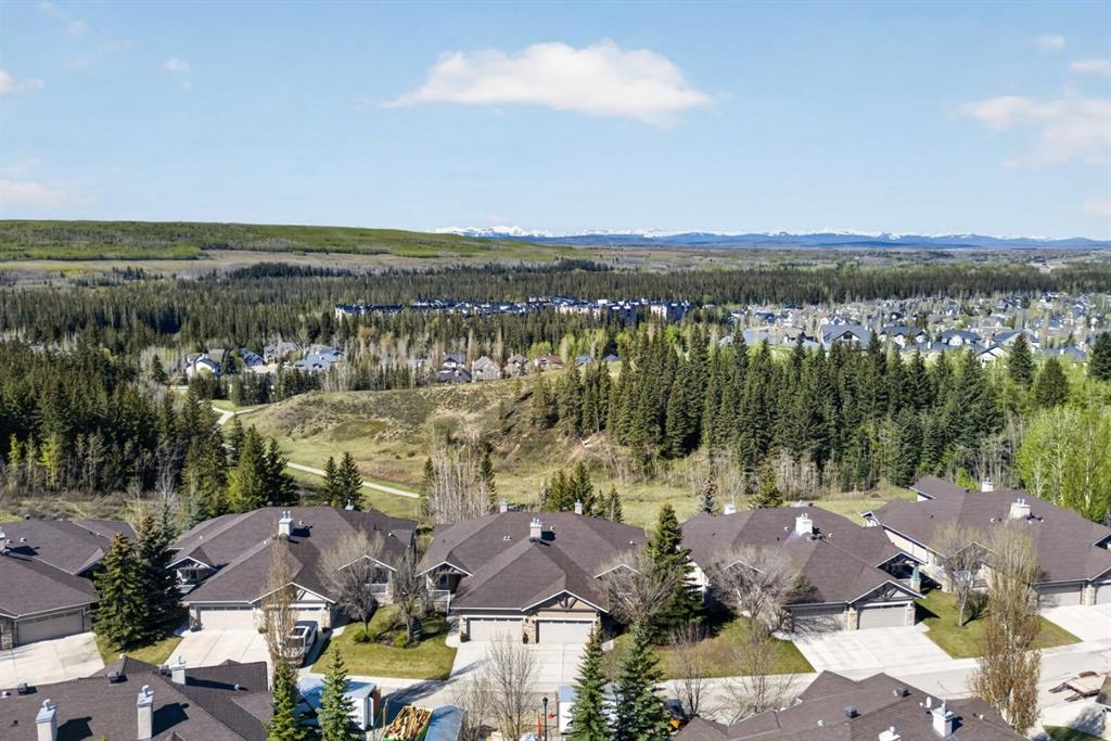 Additional image 5 of 14 Discovery Woods Villas SW, Calgary, AB, T2H5A6