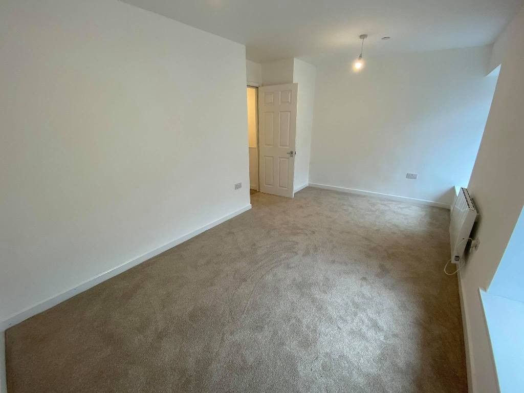 Additional image 4 of 2 bed flat to rentHigh Street, High Street, Gilfach Goch, Porth CF39