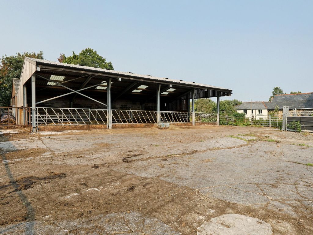 4 bed farm for salePatchacott, Beaworthy EX21 photo 5