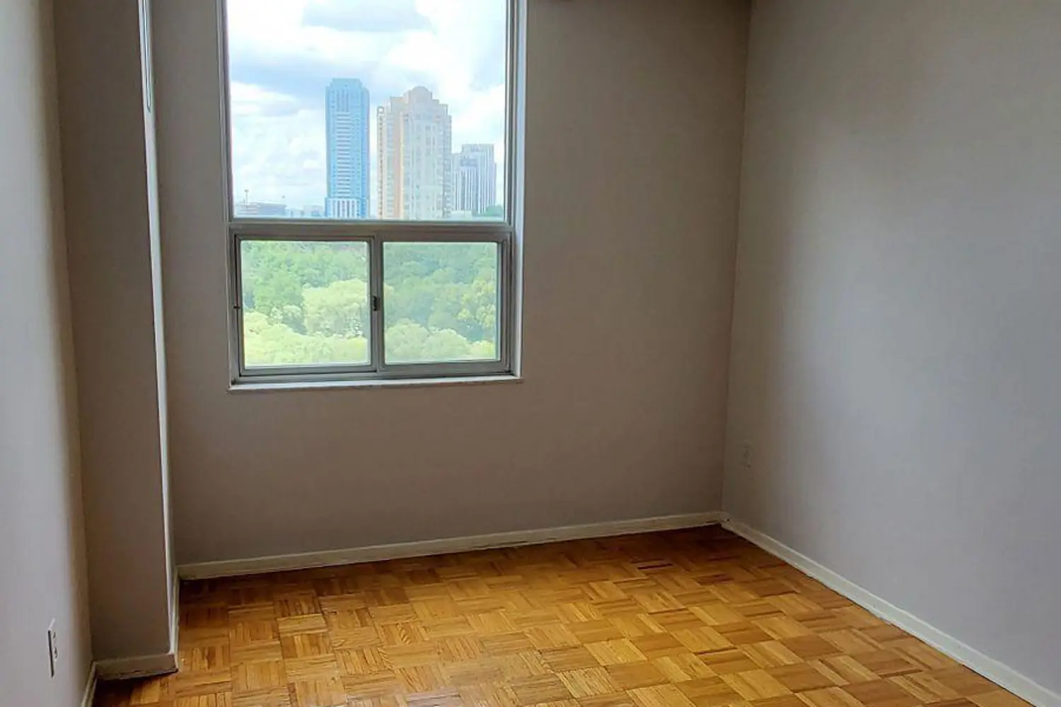 Additional image 9 of 20 Edgecliff Golfway 1202