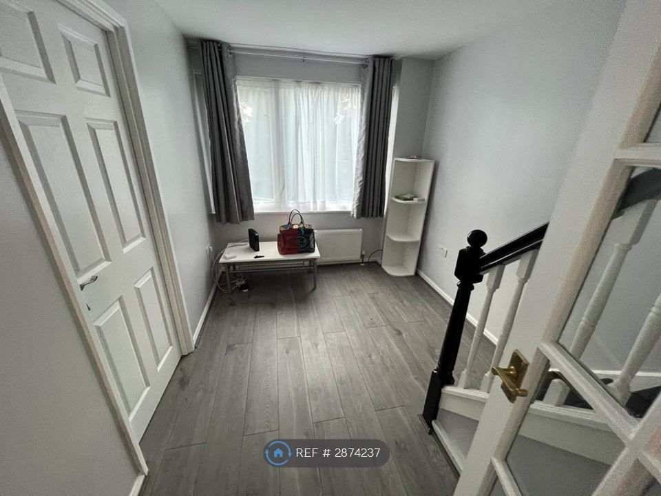 Additional image 17 of 5 bed semi-detached house to rentPomfret Avenue, Luton LU2