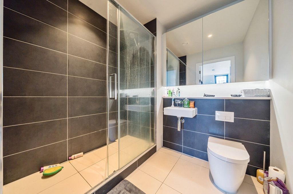 Additional image 8 of 2 bed flat to rentAspin Lane, Manchester M4