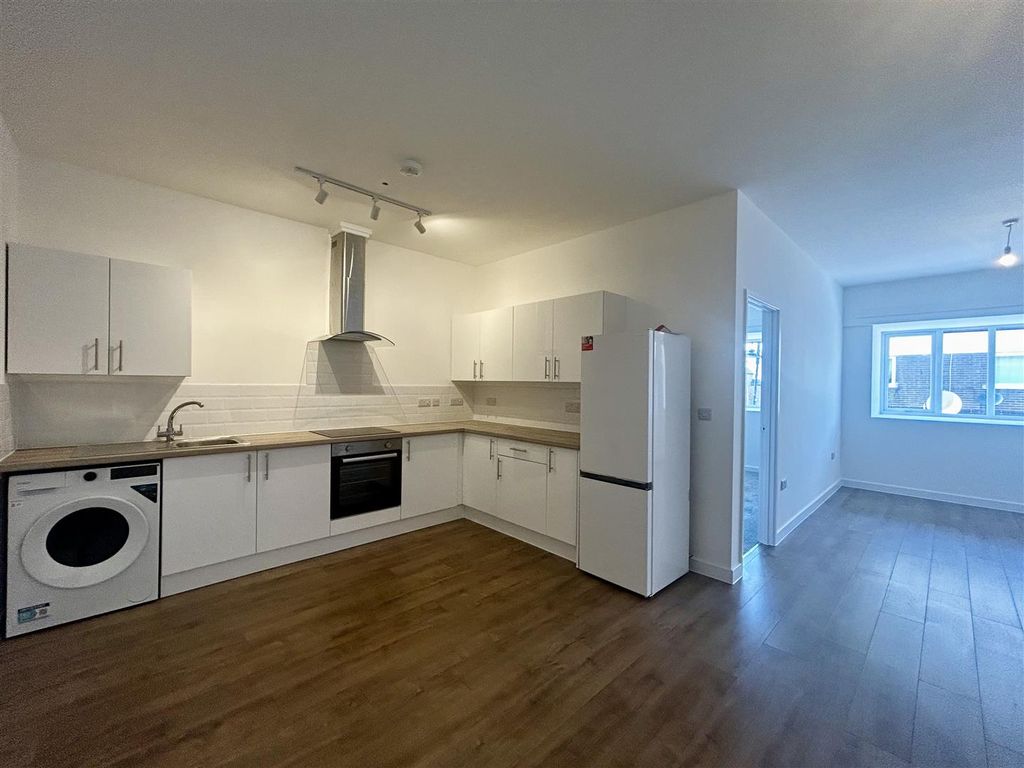 Additional image 4 of 2 bed flat to rentWoodstock Way, Caldicot NP26