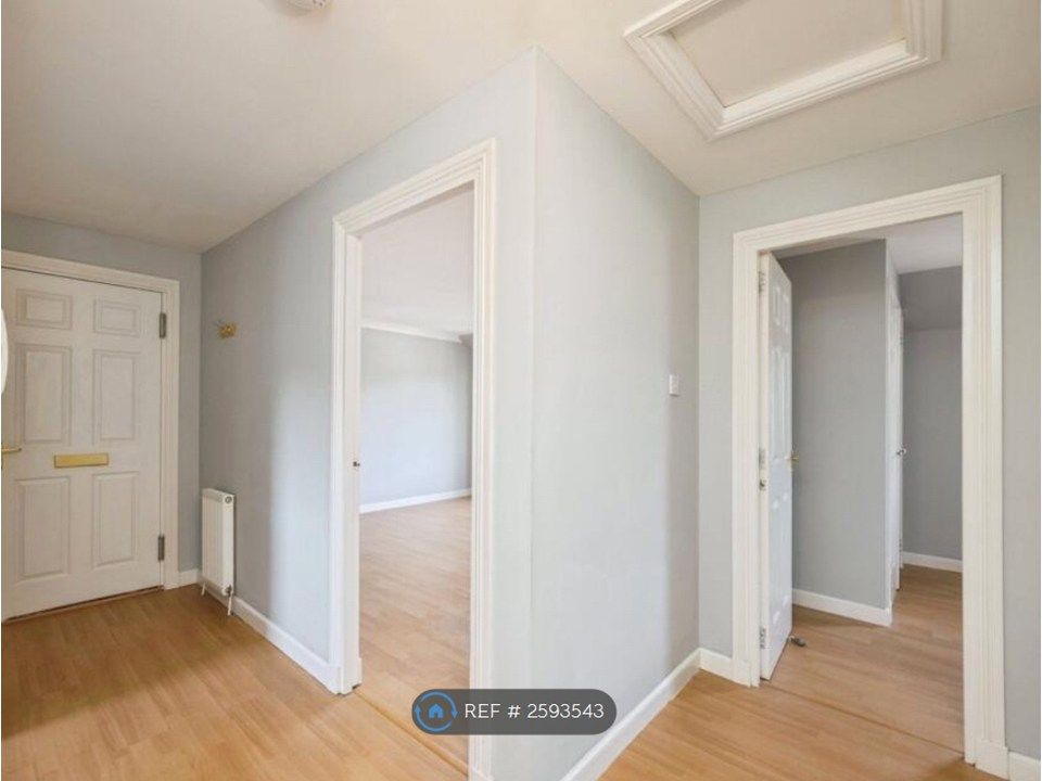 Additional image 2 of 2 bed flat to rentOliphant Court, Stirling FK8