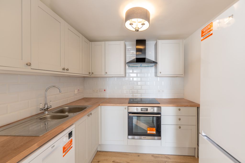Additional image 9 of 2 bed flat to rentClaremont Crescent, Weston-Super-Mare BS23