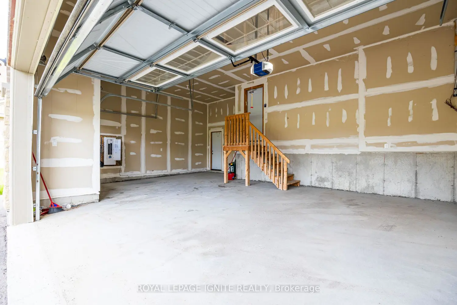 Additional image 15 of 83 Summer Breeze Drive