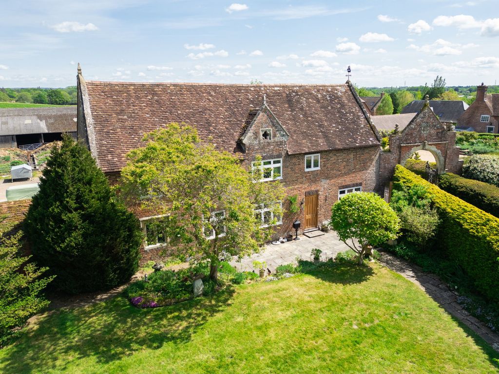 4 bed detached house to rentStock Lane, Landford, Salisbury SP5