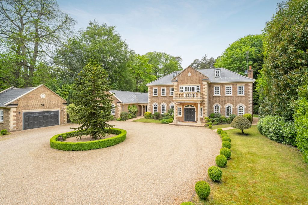 5 bed detached house to rentWellington Avenue, Virginia Water GU25