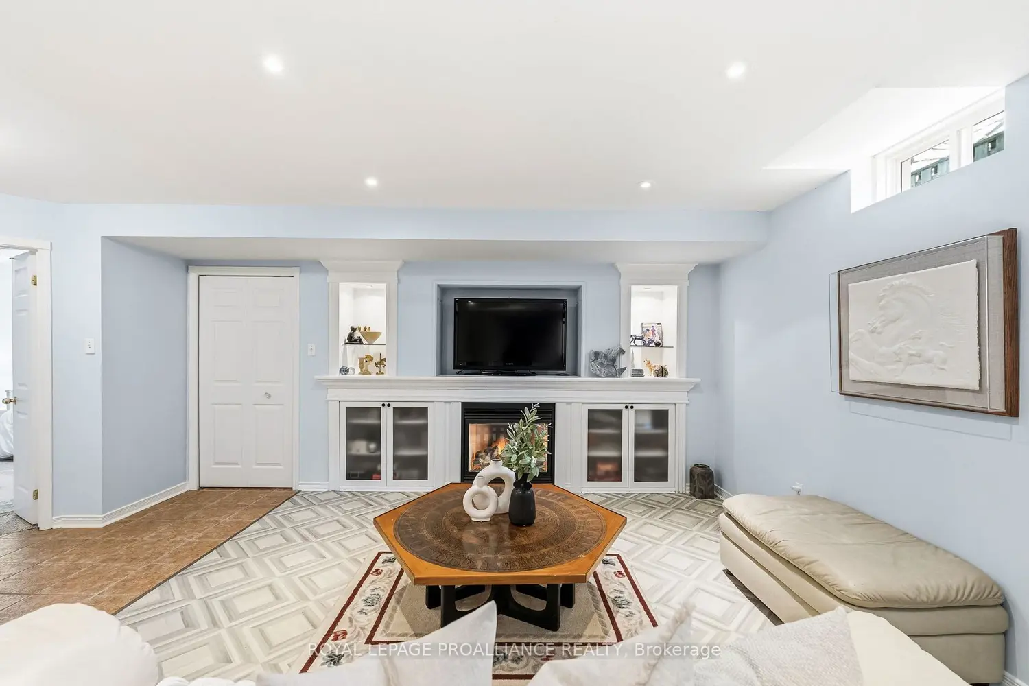 Additional image 4 of 854 Munson Crescent