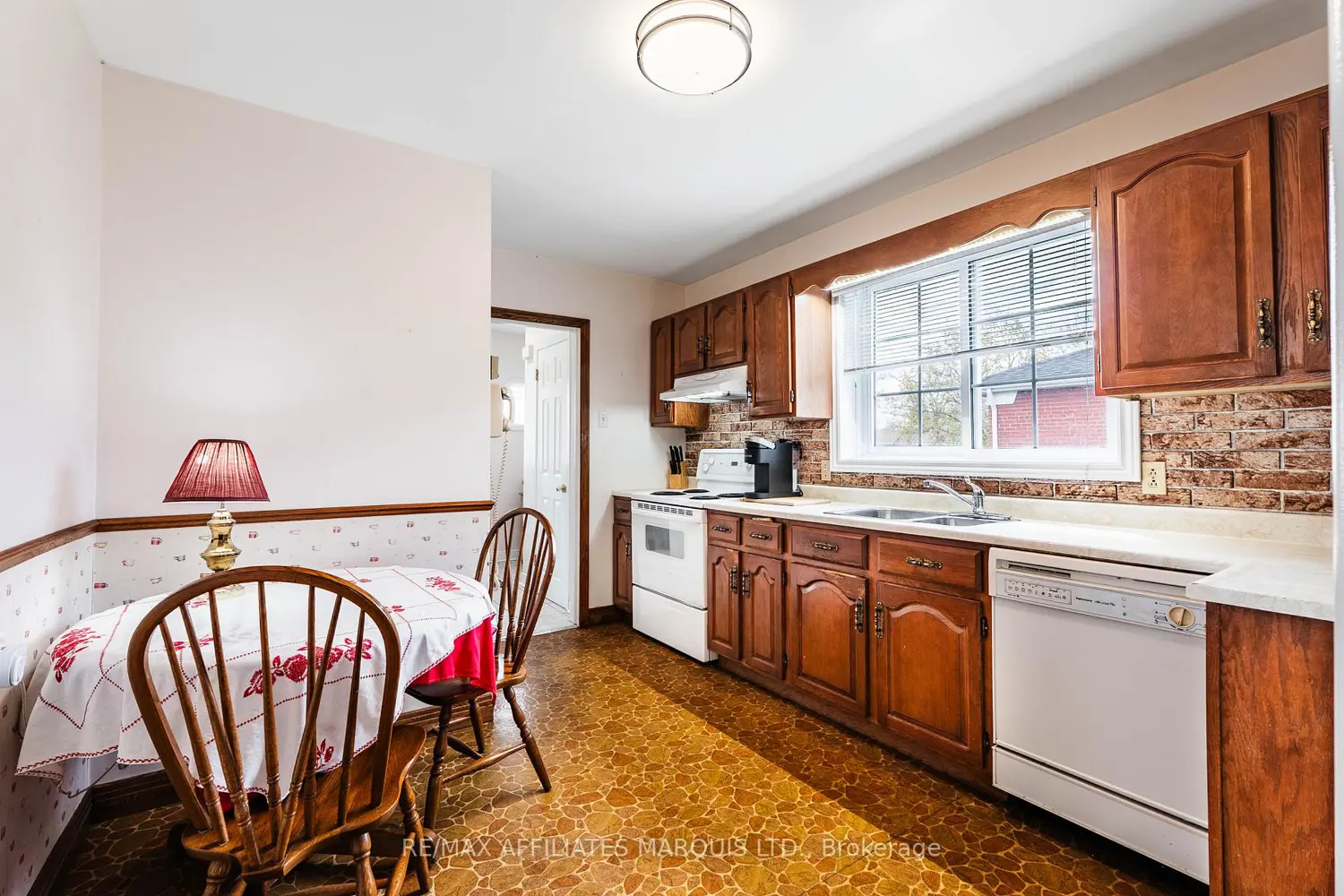 Additional image 6 of 1009 Leonard Avenue