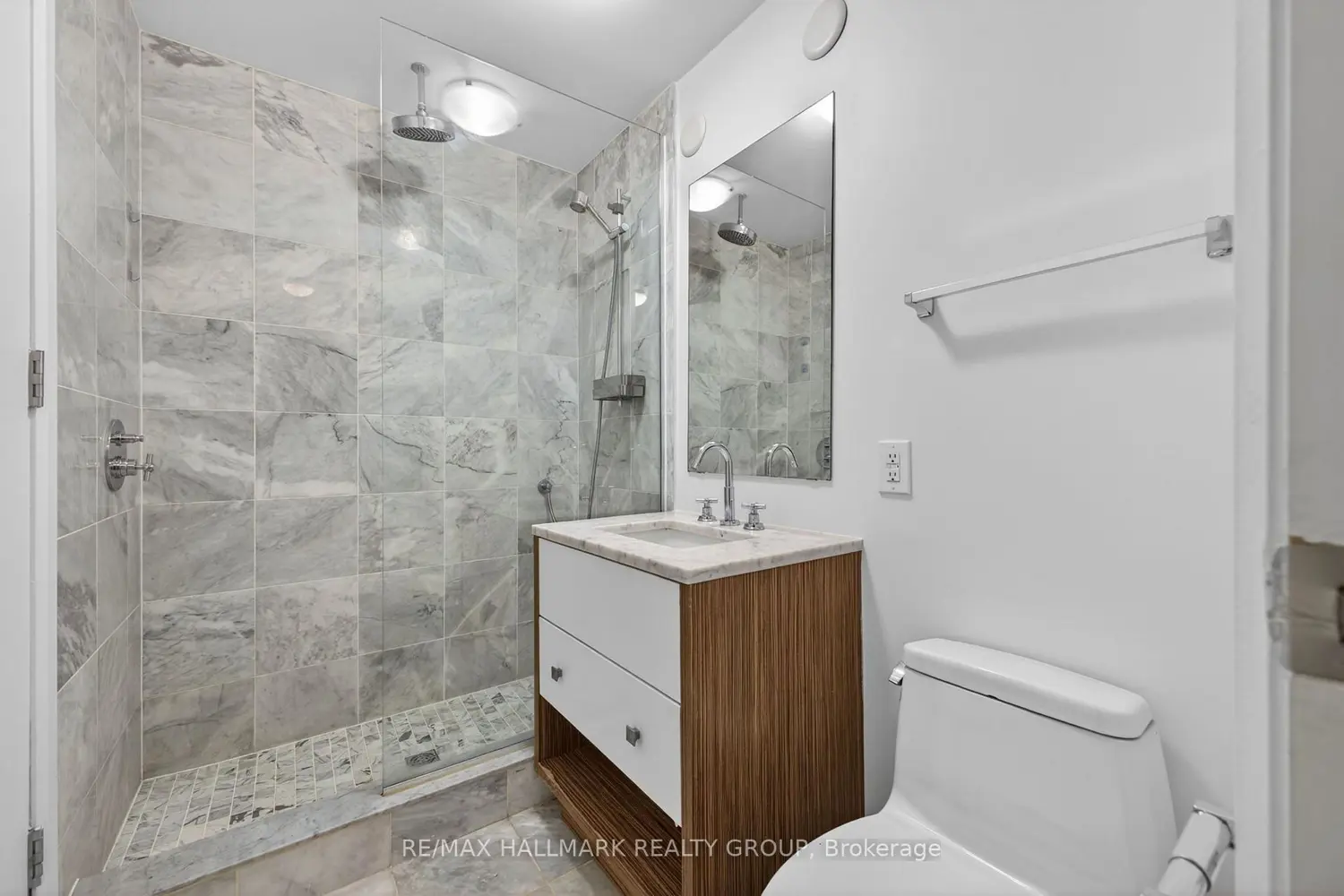 Additional image 16 of 201 Parkdale Avenue 705