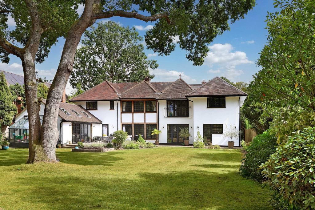 5 bed detached house to rentLedborough Wood, Beaconsfield, Buckinghamshire HP9