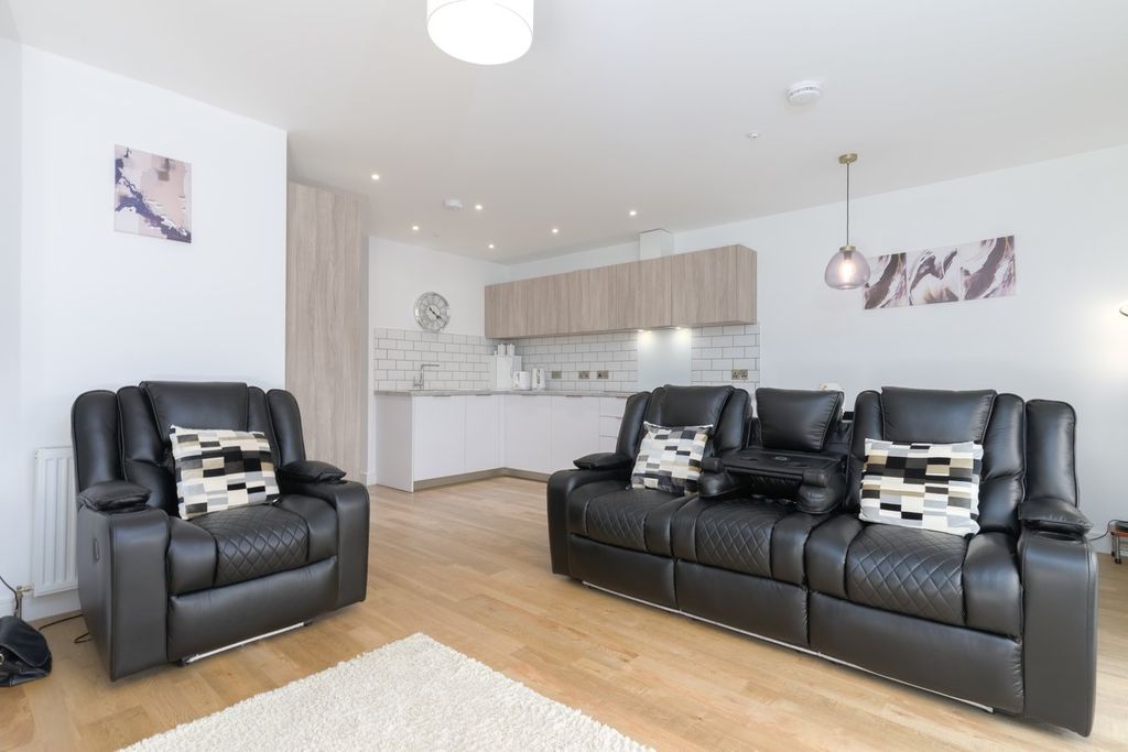 Additional image 2 of 2 bed flat for saleOld Bellsdyke Road, Larbert FK5