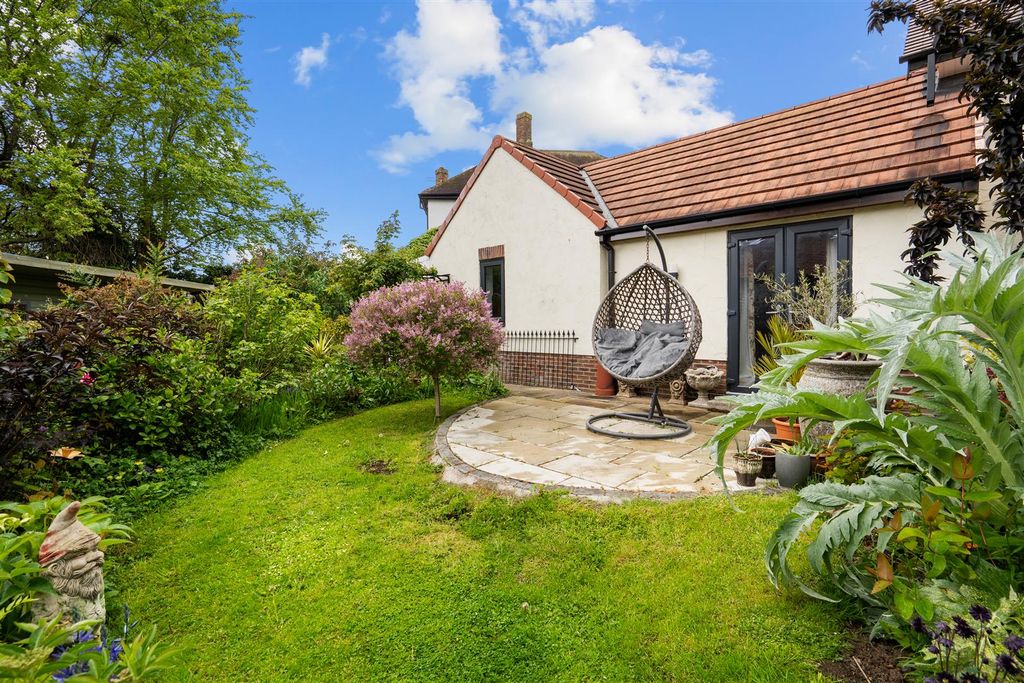 Additional image 43 of 4 bed detached house for saleManor Road, Hartlepool TS26