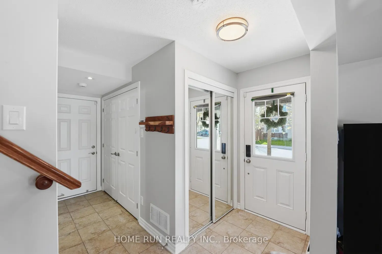 253 Cayman Road photo 4