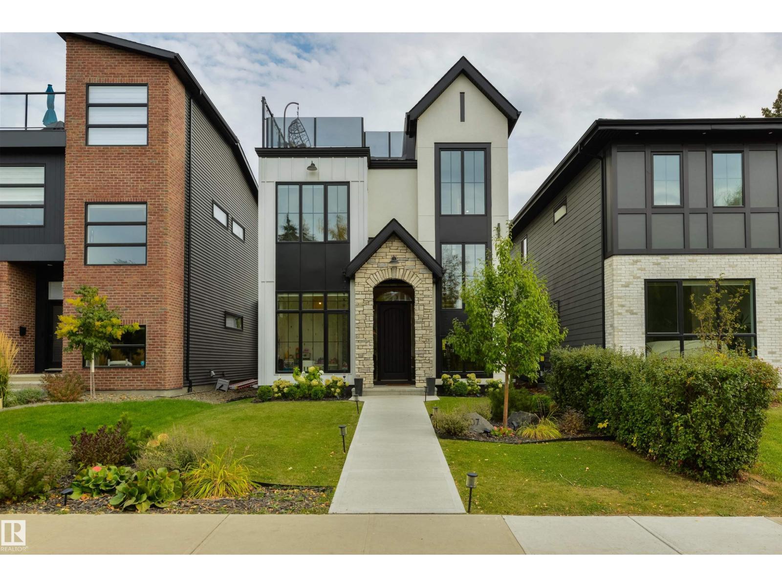 Additional image 2 of 8107 144 Street NW, Edmonton, AB, T5R0R3