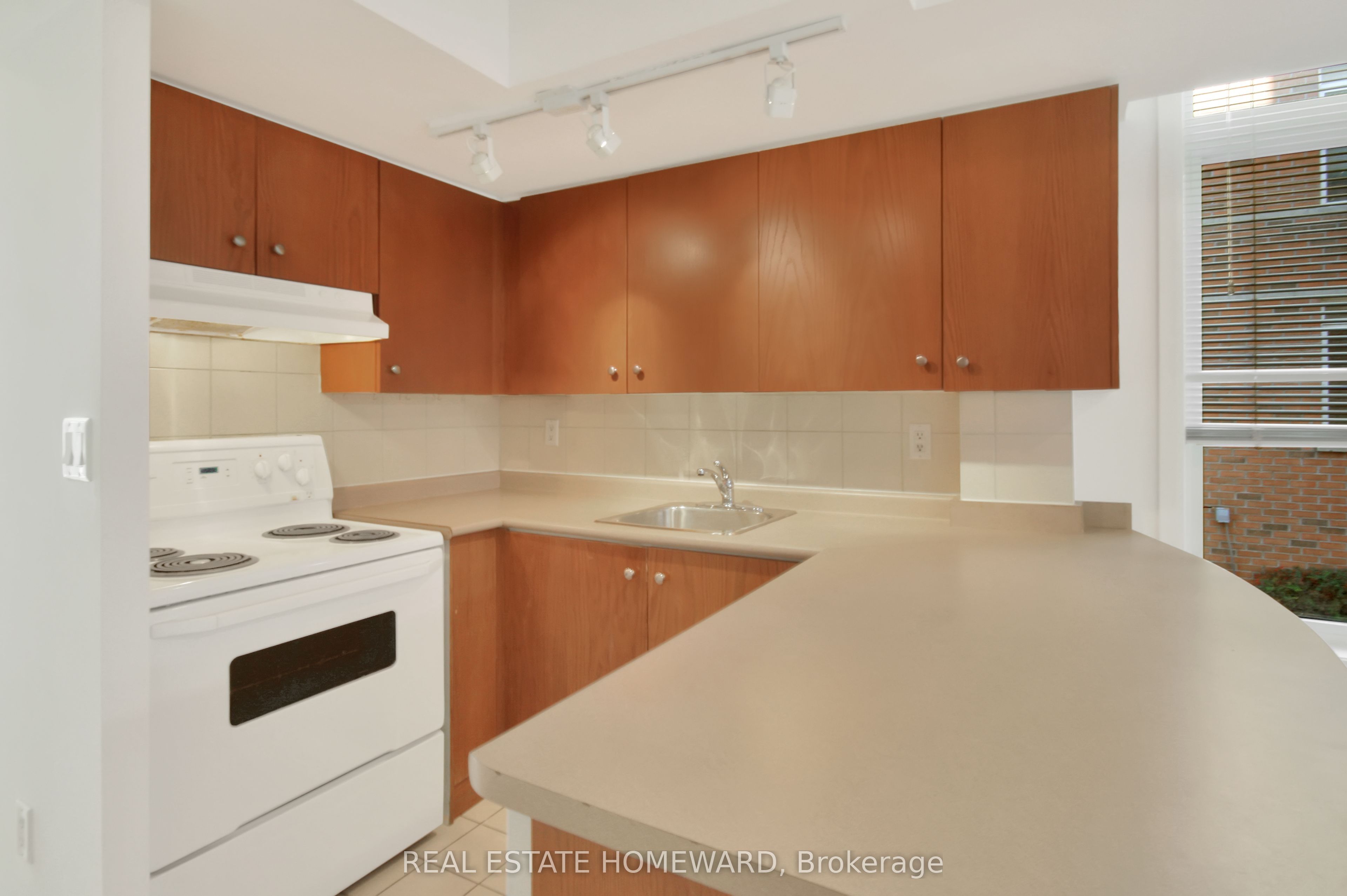 Additional image 5 of 200-415 Jarvis Street, Toronto, ON, M4Y 3C1