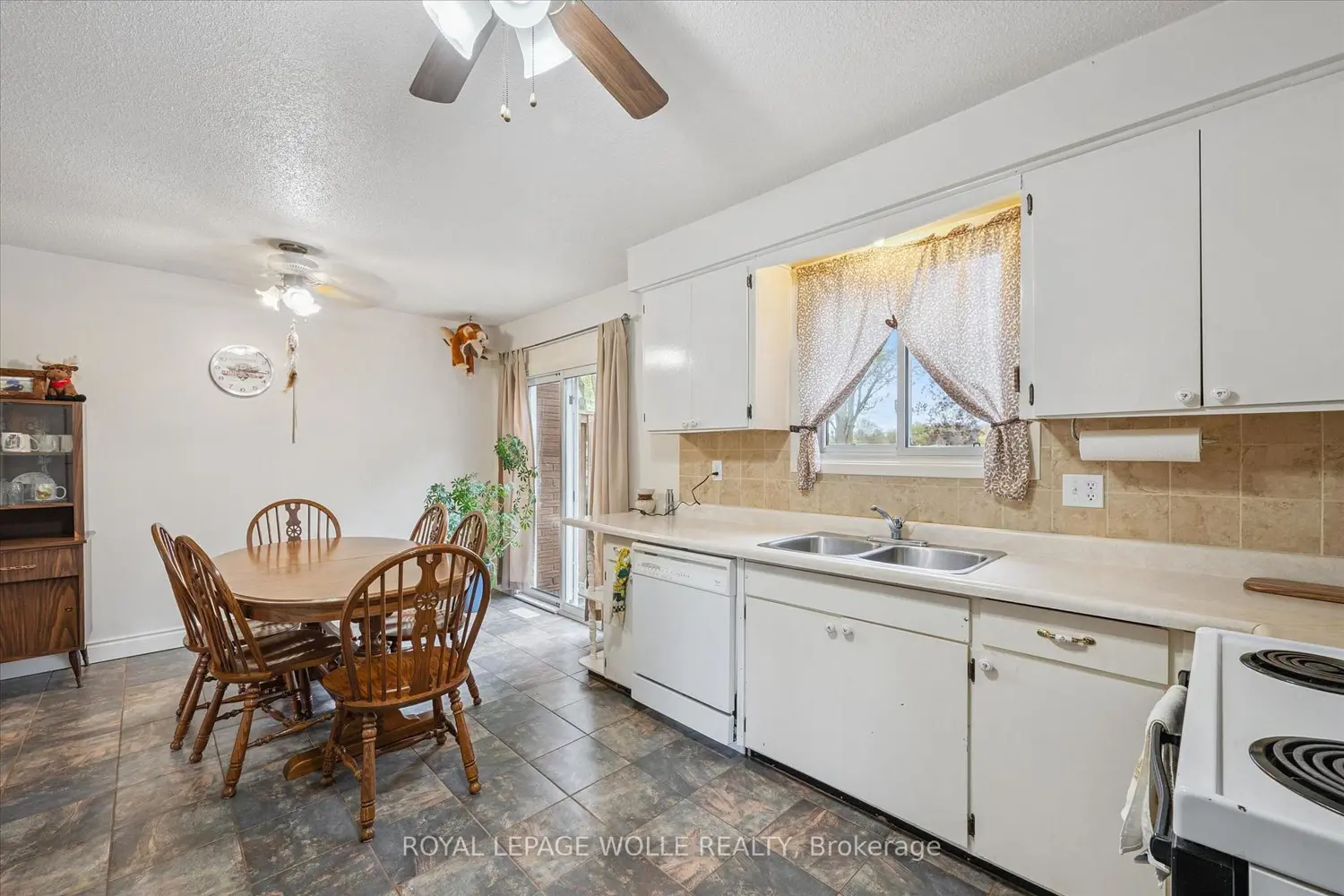 Additional image 7 of 105 Oriole Parkway