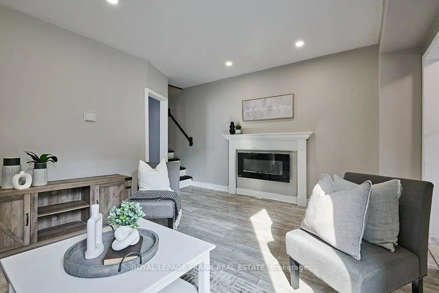 Additional image 6 of 493 St. Lawrence Avenue