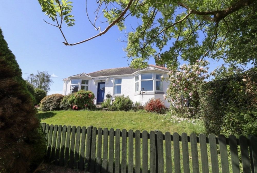 3 bed detached bungalow for saleGleniris, 54 Abercromby Road, Castle Douglas DG7