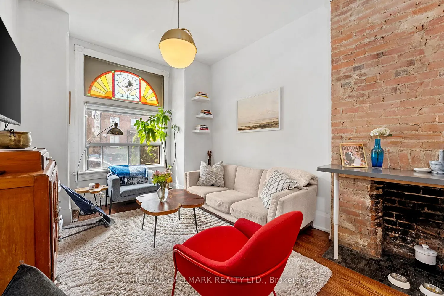 Additional image 2 of 261 Ossington Avenue