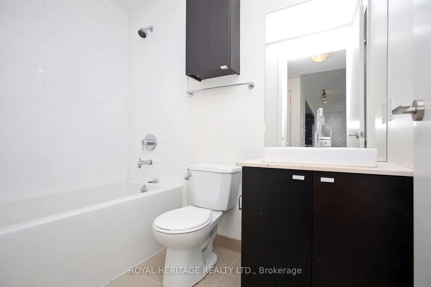 Additional image 10 of 105 Queensway Avenue 1216