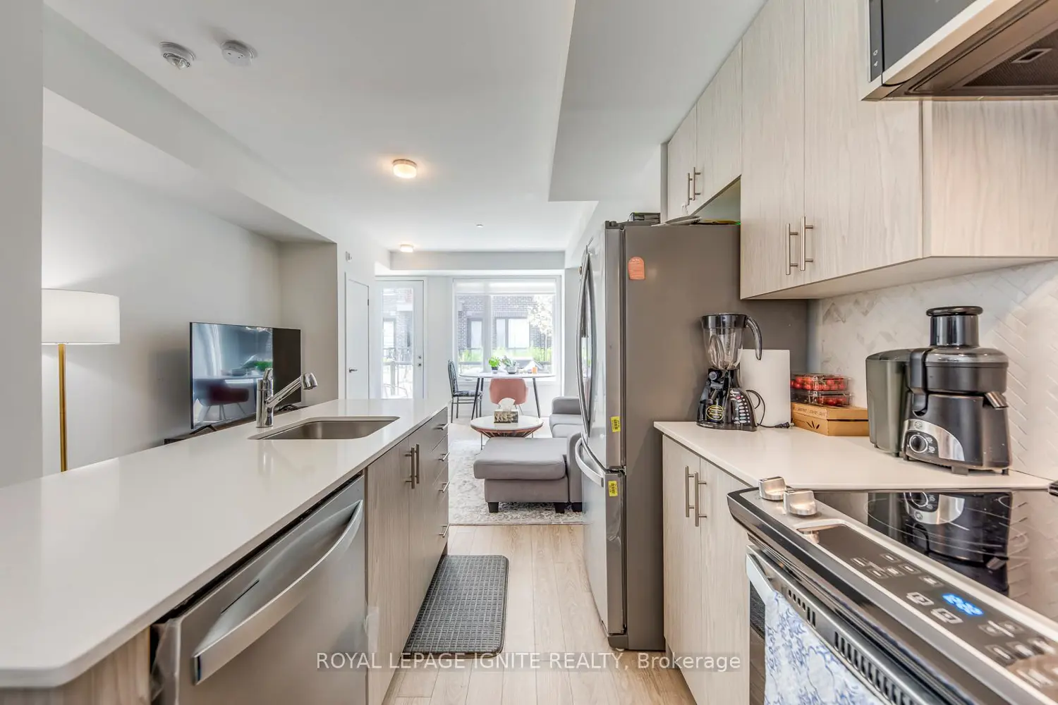 Additional image 9 of 3562 Colonial Drive 6