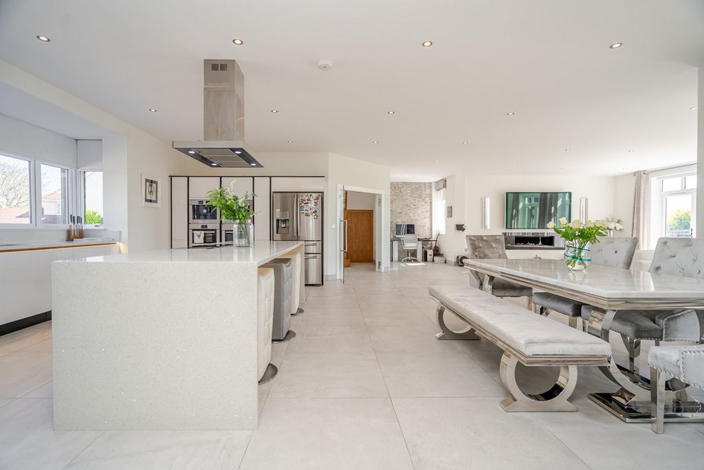 Additional image 17 of 6 bed detached house for saleOrchard Road, Pulloxhill, Bedford MK45