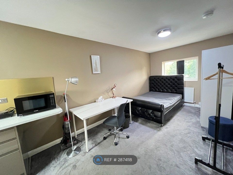 6 bed shared accommodation to rentCharter Avenue, Coventry CV4 photo 4