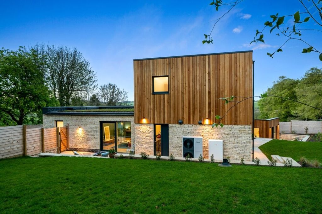 Additional image 37 of 5 bed detached house to rentPerrotts Brook, Cirencester, Gloucestershire GL7
