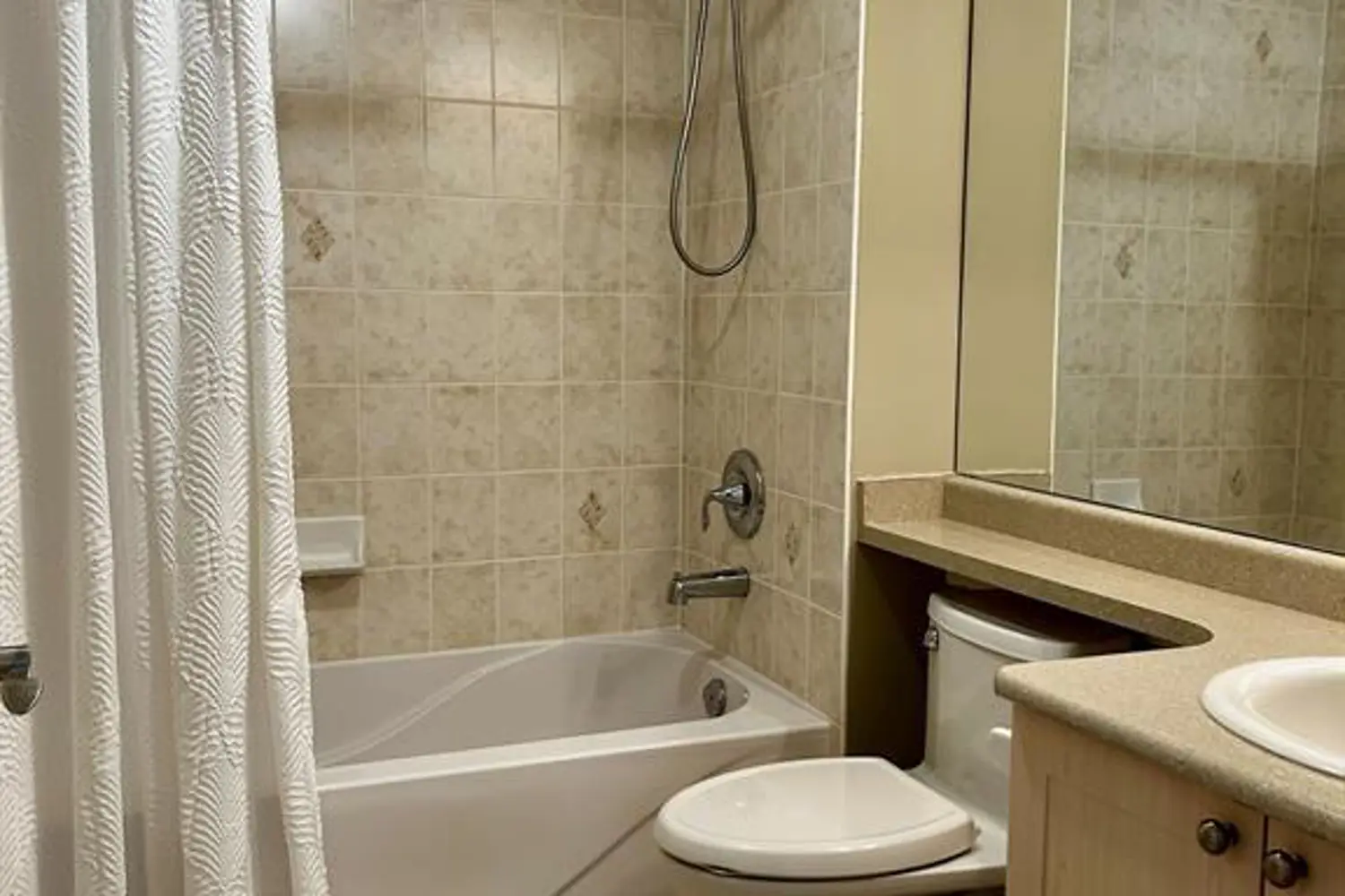 Additional image 9 of 500 Mapleview Drive 203
